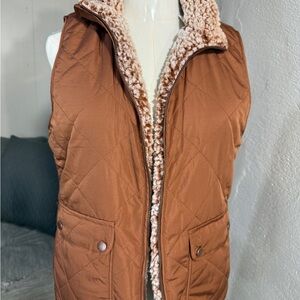 Thread & Supply Sherpa Lined Quilted Vest – Rust Brown – Small NWT